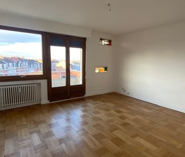 Location Appartement 4 pièces 90m² LAMBERSART 59130 - Photo 5