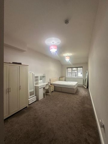 1 bedroom in a house share to rent - Photo 5