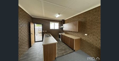 FRESHLY RENOVATED - Photo 4