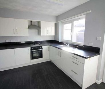 Ashworth Street, BL8 - Photo 2