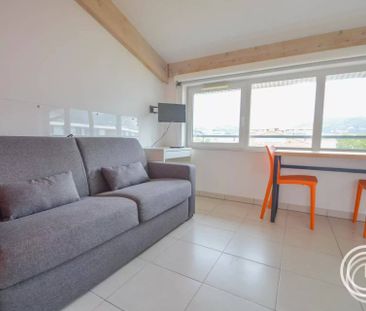 STUDIO MEUBLE - ST JEAN D'ANGELY - 2 RUE DE GILETTE - Photo 1