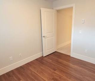 1 Bedroom / 1 Bathroom Basement Suite close to PNE, Hastings-sunrise - Photo 3