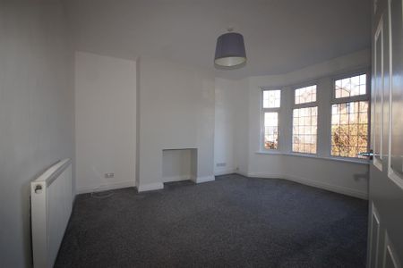 83 Heathway, Heath, Cardiff CF14 4JS - Photo 3