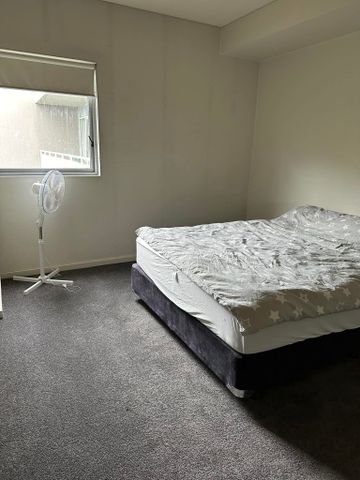 Port Melbourne - Photo 4