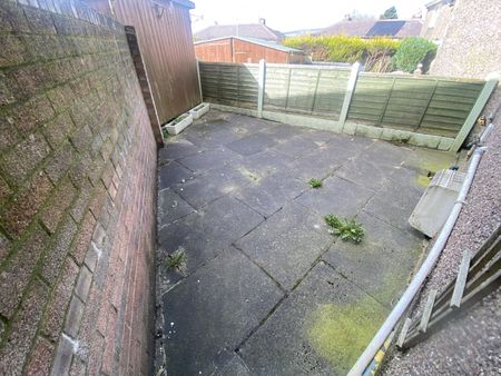 2 Bedroom semi-detached for Rent - Photo 5