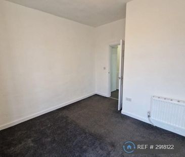 4 bedroom terraced house to rent - Photo 6