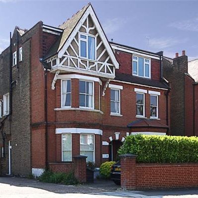 3 bedroom flat to rent - Photo 1