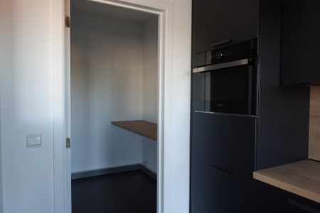 Lichtrijk 2 slpk appartement met kelderberging te Turnhout - Foto 2