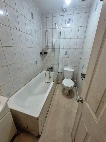 2 Bed Detached House, Willett Road, CR7 - Photo 5