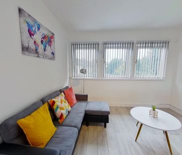 1 bedroom in a flat share to rent - Photo 1