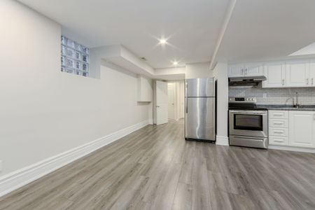 For Lease - 1273 Pape Avenue Unit# Lower, Toronto, Ontario - Photo 4