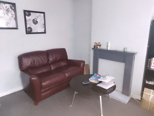 2 Bed Terraced House, Cecil Street, NG7 - Photo 1