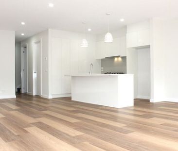 Home with Bayside Living - Photo 5