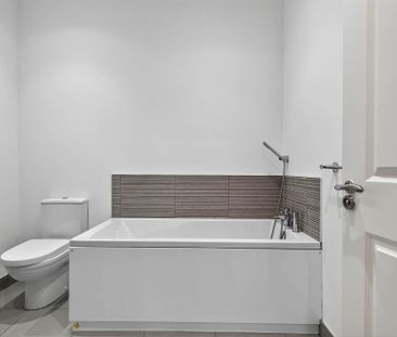 Apt 2, 51 53bridge Street, Lisburn, BT28 1XZ - Photo 2