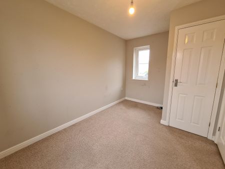 Kingfisher Drive, Harwich - Photo 2