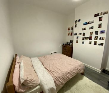 4 bedroom terraced house to rent - Photo 4