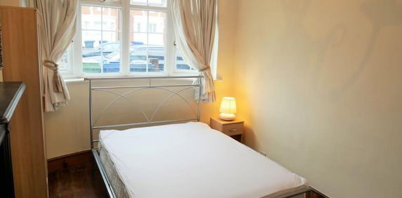 1 bedroom house of multiple occupation to rent - Photo 2