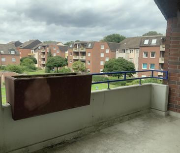 Helle, geräumige 2-Raum Wohnung mit Balkon in RE-Süd - Photo 4