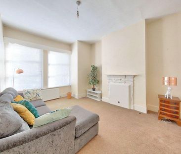 2 bedroom maisonette to rent - Photo 1