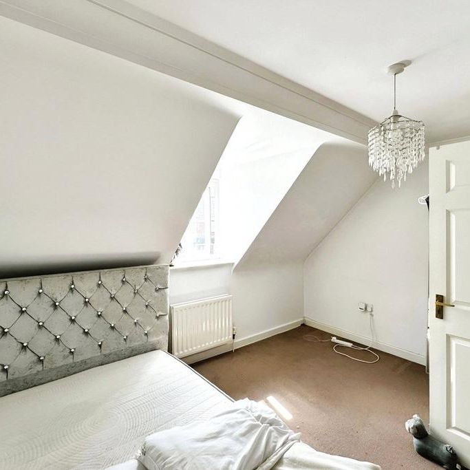 4 bedroom terraced house to rent - Photo 1