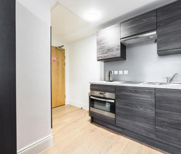 Studio to rent - Photo 5