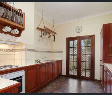 82 Burke Road, Ferntree Gully, Vic 3156 - Photo 4