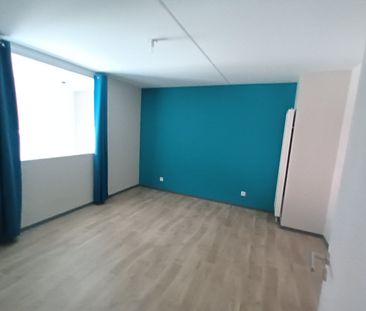 Location Appartement 3 pièces 77m² - Photo 2