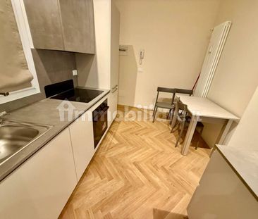 Monolocale via Luigi Carlo Farini 37, Centro Storico, Bologna - Photo 4