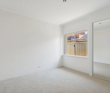 Stunning 4 Bedroom 2 Bathroom Family Home - Photo 6