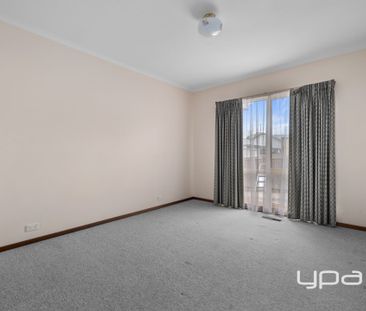Spacious & Well-Located Unit in the Heart of Soldiers Hill - Photo 1