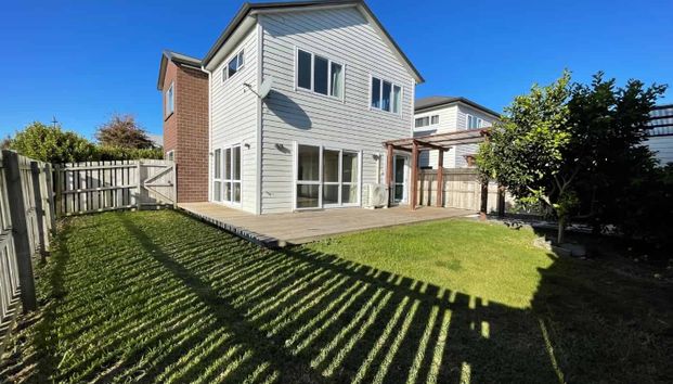 Takanini, 4 bedrooms plus 1 bedroom loft! - Photo 1