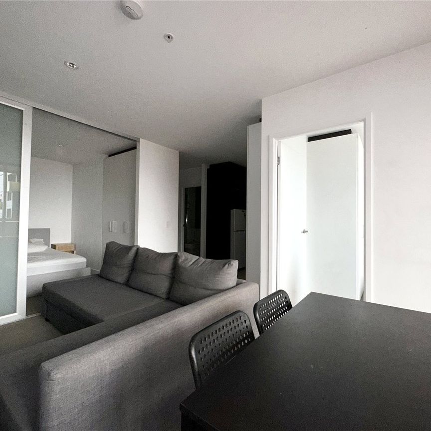 1109/639 Lonsdale Street - Photo 1