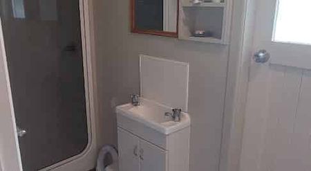 Large Family Home - Photo 3