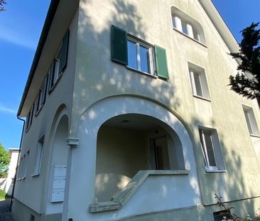 Großzügige 3.5-Zimmer-Wohnung in saniertem Altbau in Wolfurt - Photo 6