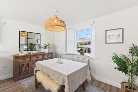 4 bedroom detached house to rent - Photo 3