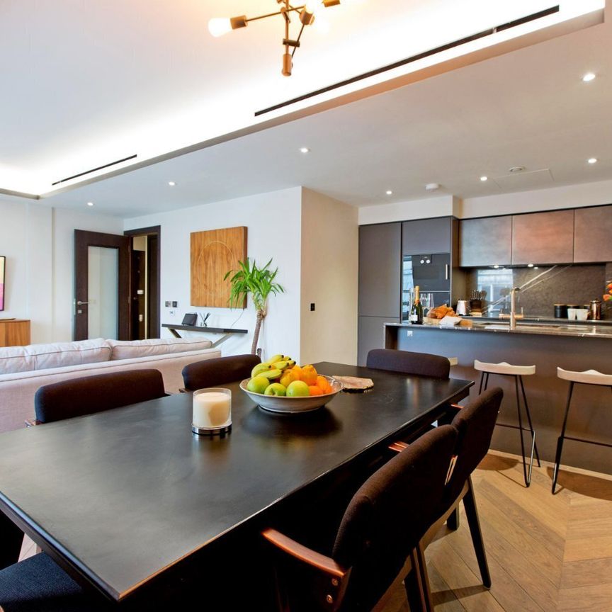 Golden Square, W1F, London - Photo 1