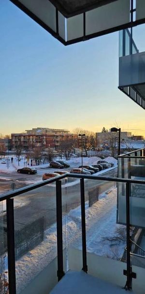 condo 1 chambre, 1 salle de bains, un balcon - Photo 1