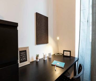 Via Paolo Bassi, Milan, Lombardy 20159 - Photo 2