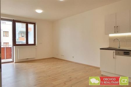 Pronájem bytu 2+kk 50 m² - Fotografie 4