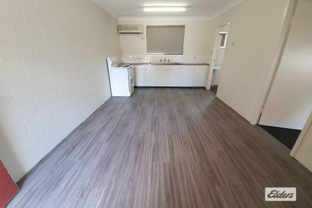 ONE BEDROOM UNIT IN SOUTH - Photo 4