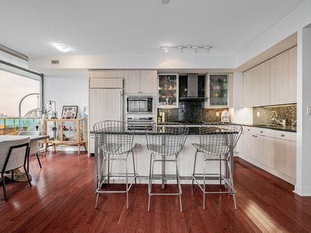 For Lease - 18 Yorkville Avenue Unit# 3402, Toronto, Ontario - Photo 5