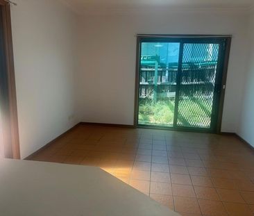 SPACIOUS 4 BEDROOM HOME - Photo 5