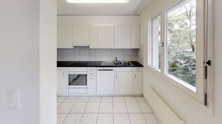 Central apartment near the station - Photo 2