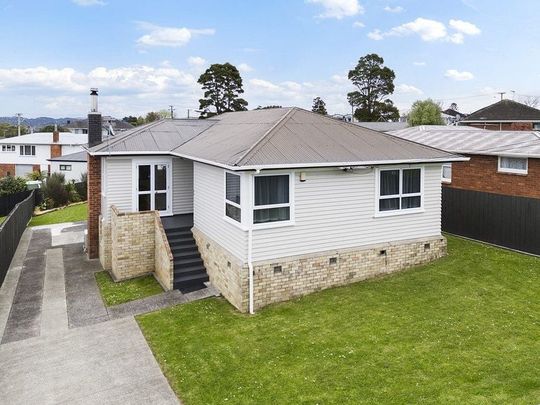 REFURBISHED HOME ON FULLY FENCED SECTION - Photo 1