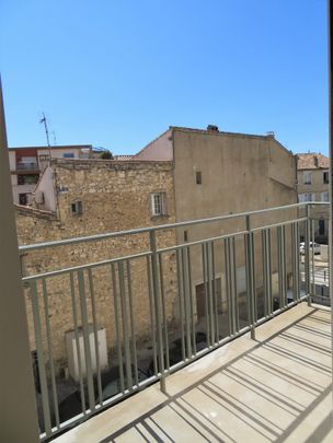 T4, Rue Preston, Nîmes, 970€ H.C, 88m² - Photo 1