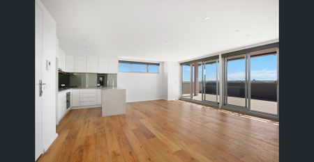 HIGHLY SOUGHT AFTER THRE BEDTOOM APARTMENT - Photo 4