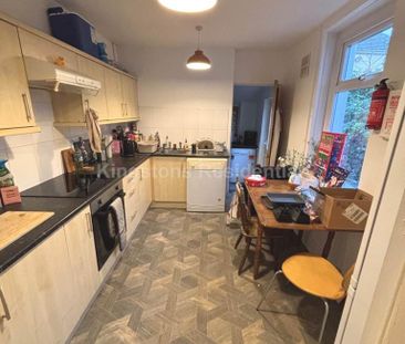 4 bedroom terraced house to rent - Photo 6