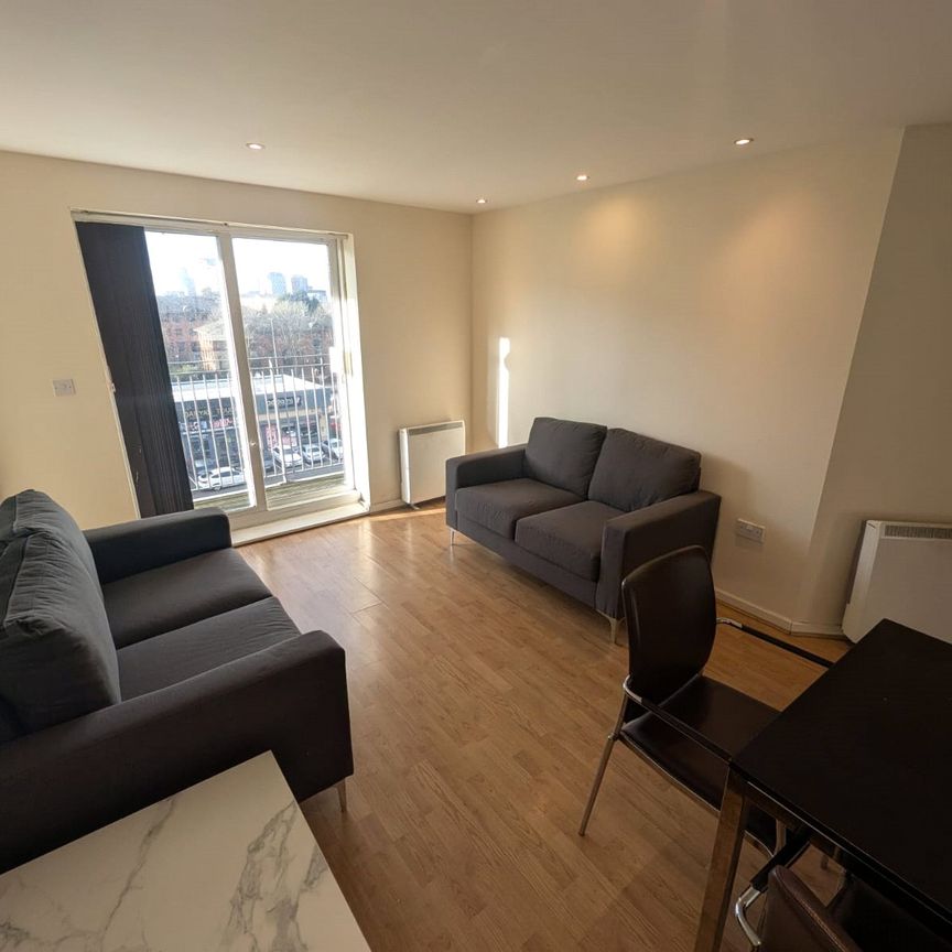 Walker House, Elmira Way, Salford Quays, Manchester City Centre, M5 3DL - Photo 1
