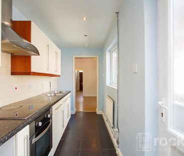 2 bedroom terraced house to rent - Photo 6