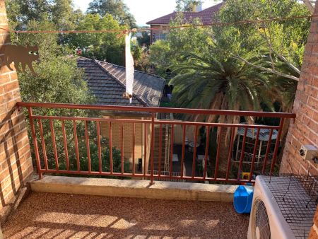 “SPACIOUS TWO BEDROOM UNIT! AVAILABLE NOW!” - Photo 4